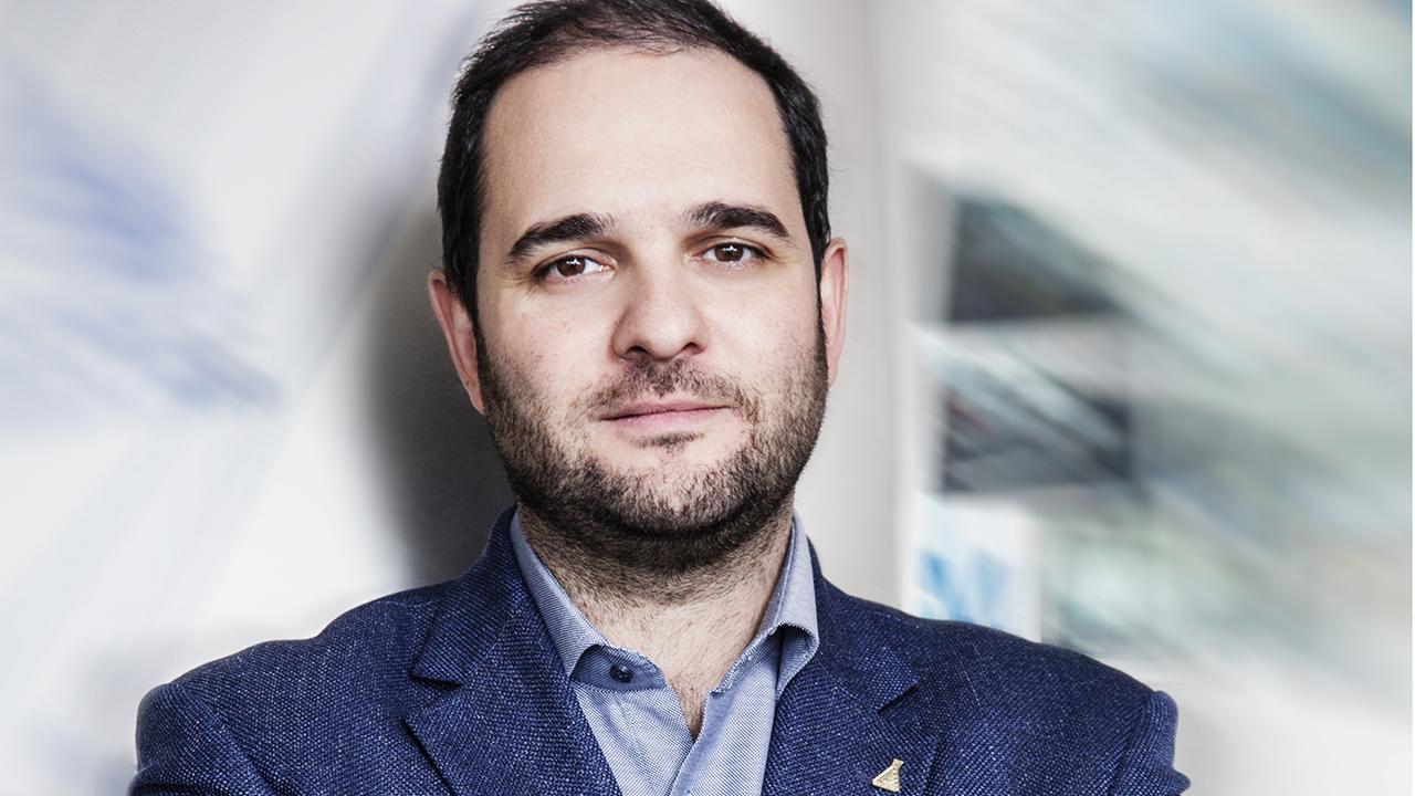 александр мажуга химик. ректор рхту им менделеева александр мажуга. ректор рхту. мажуга александр георгиевич депутат. мажуга ректор рхту.