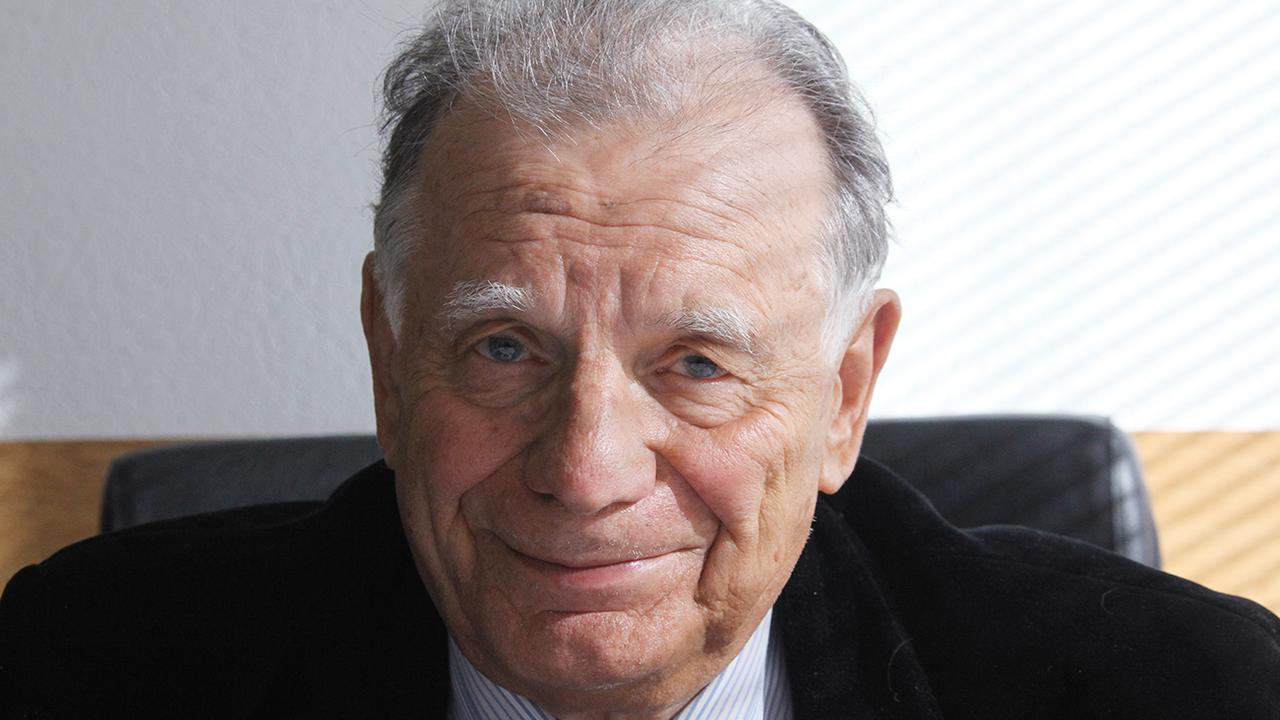 Жорес. Ж И Алферов. Жоре́с Ива́нович Алфёров. Портрет Жорес Иванович Алферов. Портрет Жореса Алферова