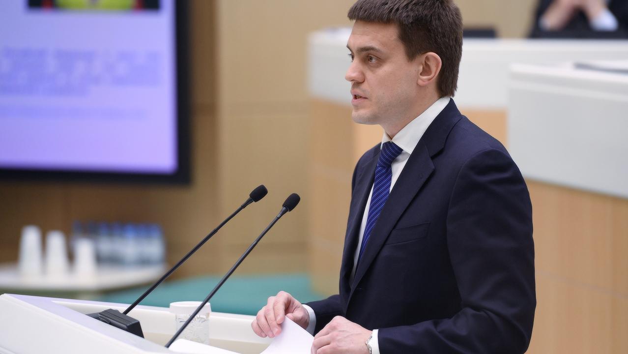 Защитившийся аспирант