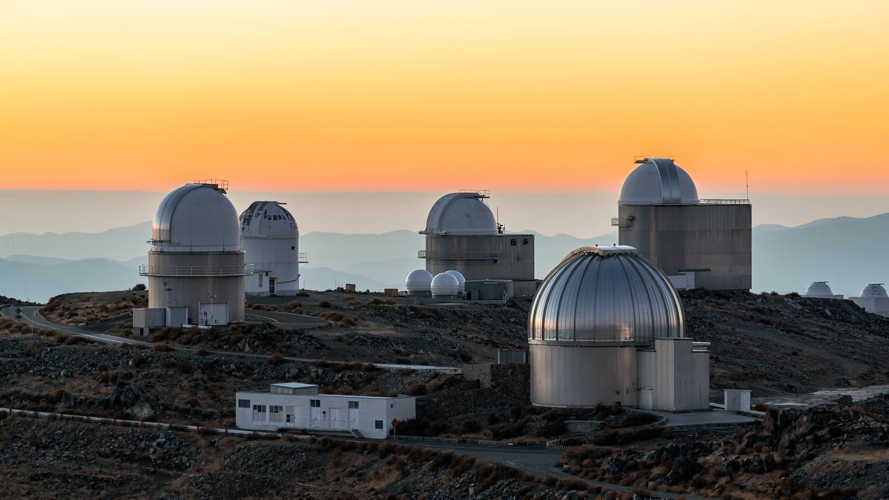 Observatory. Европейская Южная обсерватория ла- Силла (Чили). Обсерватория ла-Силья. Обсерватория ла-Силья, Чили. Южная Международная астрономическая обсерватория в Чили.