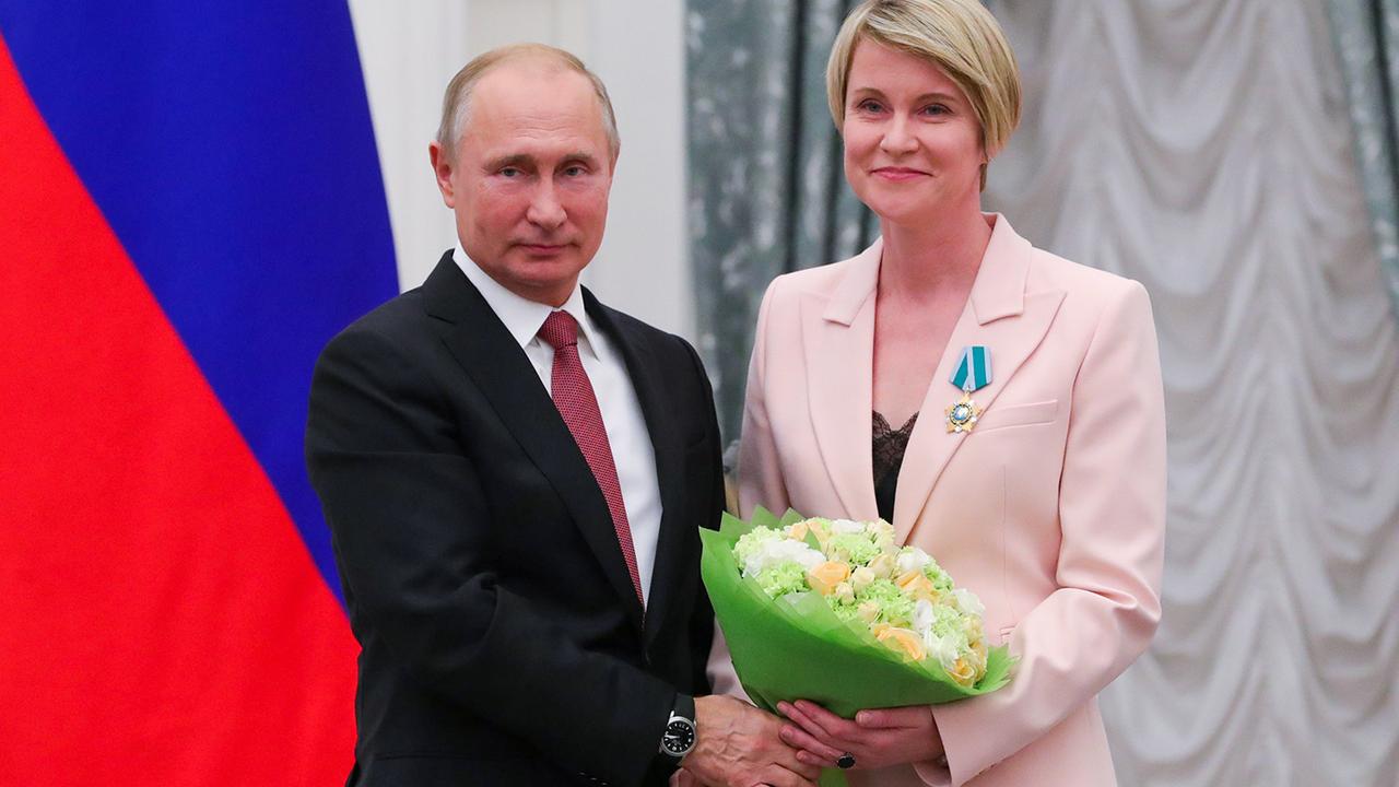Елена Шмелева и Путин
