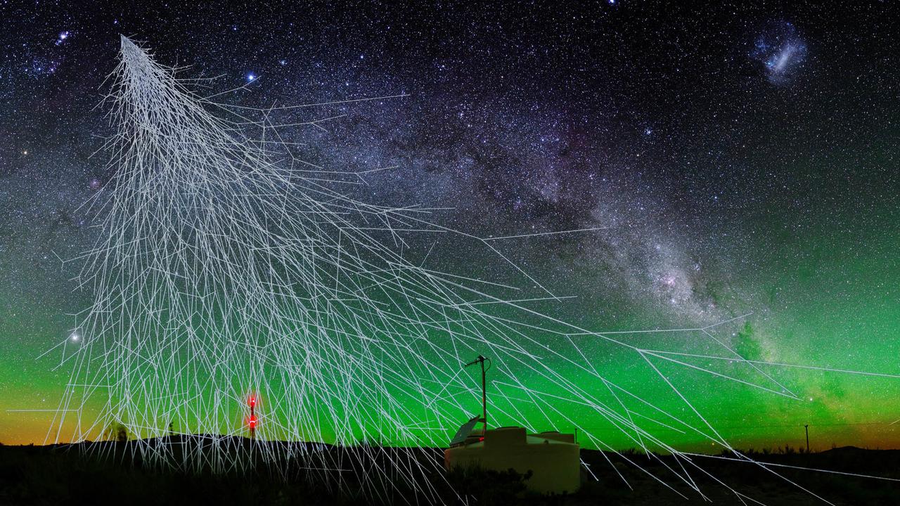 космические лучи. солнечные космические лучи. космические лучи. космические ливни. солнечные космические лучи.