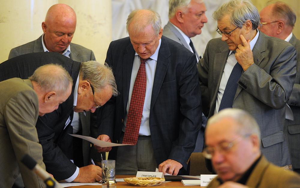 ученые выступили против