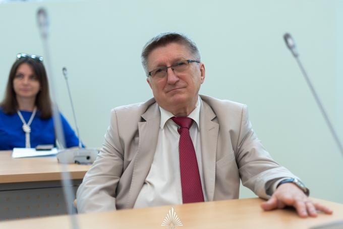 Юрий Юханов