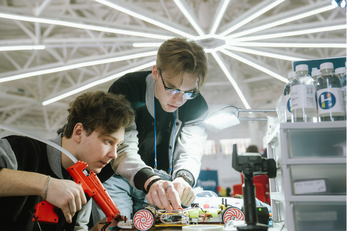 «Первый элемент». Прошлое, настоящее, будущее