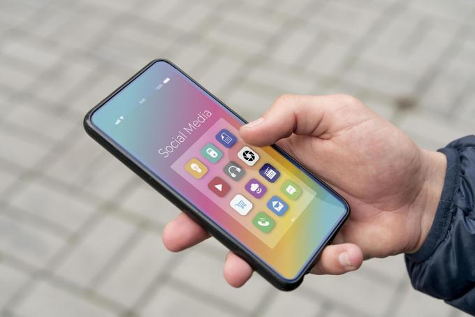 Участник Сколково запускает тестирование решений для контроля смартфонов в школах