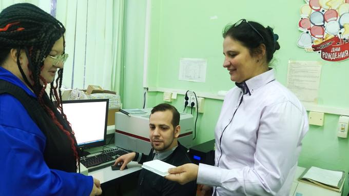 Соавторы статьи Екатерина Силина, Евгения Празднова и Сергей Емельянцев во время исследования